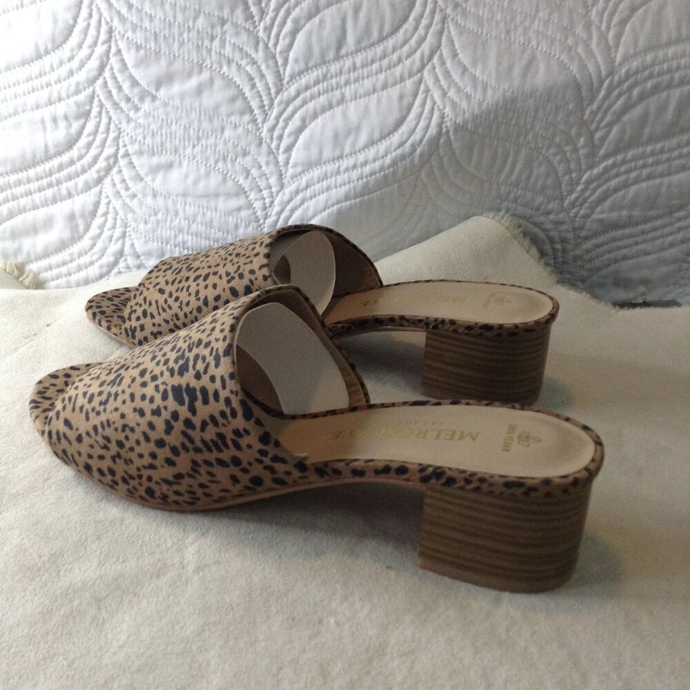 NWOT Melrose Ave; LA Vegan Spotted Print Slides, "11", Bohemian Chic, Comfort - Picture 2 of 6
